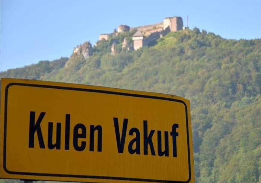 Naid Apartmani Kulen Vakuf Buitenkant foto