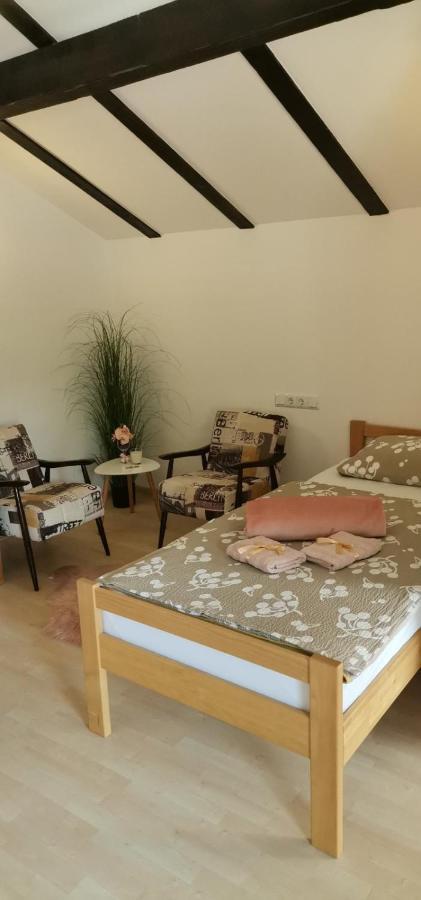 Naid Apartmani Kulen Vakuf Buitenkant foto