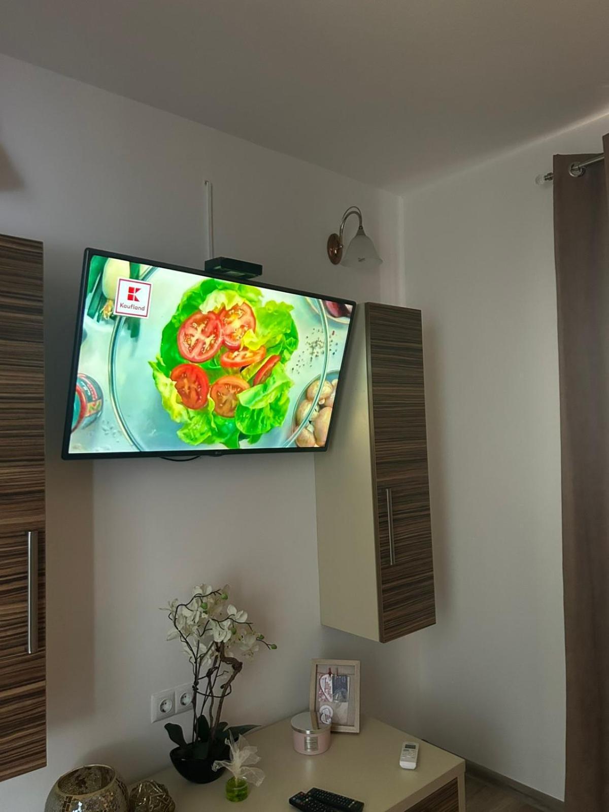 Naid Apartmani Kulen Vakuf Buitenkant foto