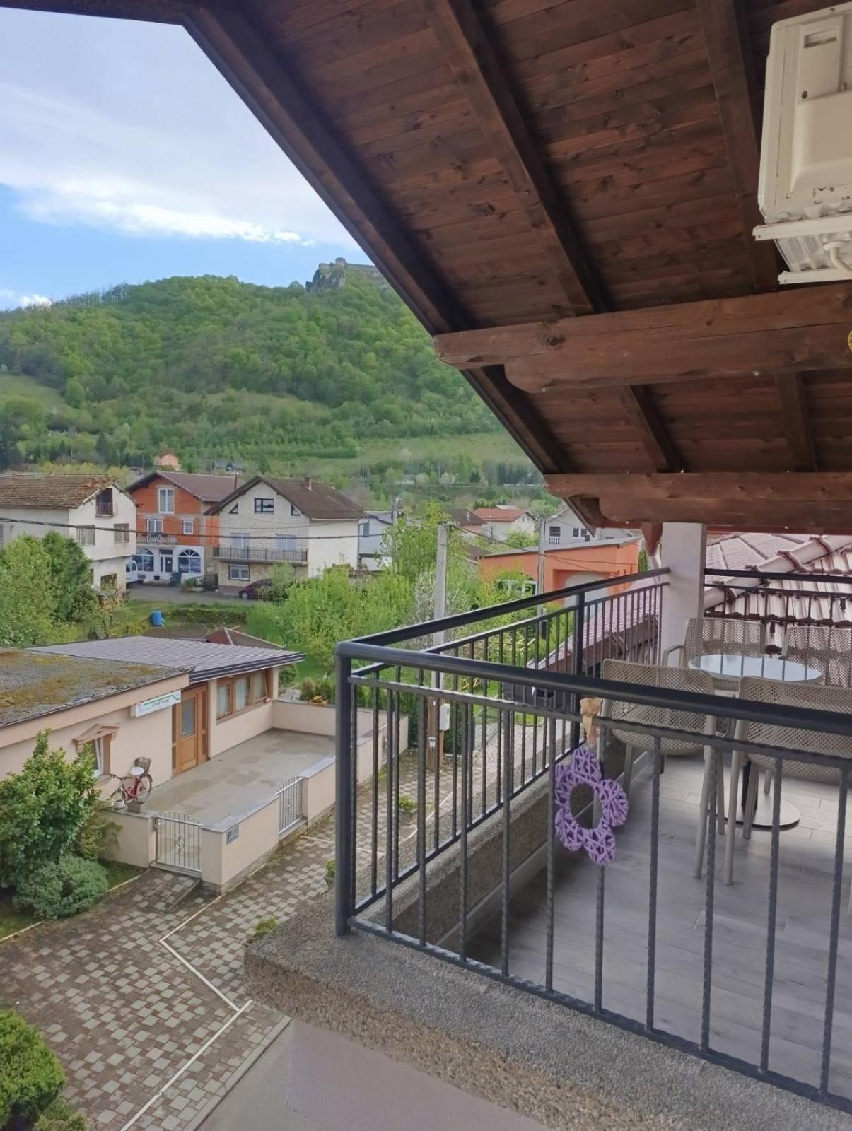 Naid Apartmani Kulen Vakuf Buitenkant foto