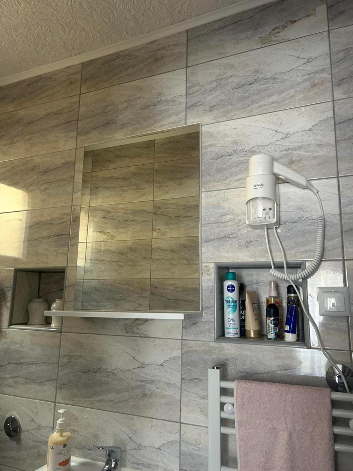 Naid Apartmani Kulen Vakuf Buitenkant foto