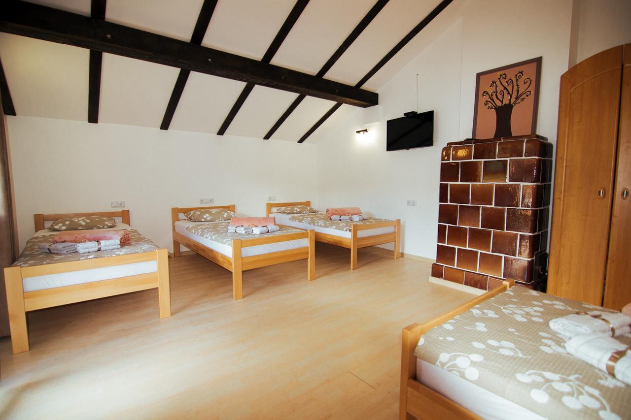 Naid Apartmani Kulen Vakuf Buitenkant foto