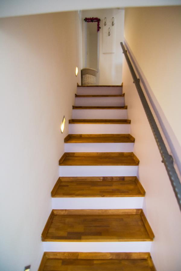 Naid Apartmani Kulen Vakuf Buitenkant foto